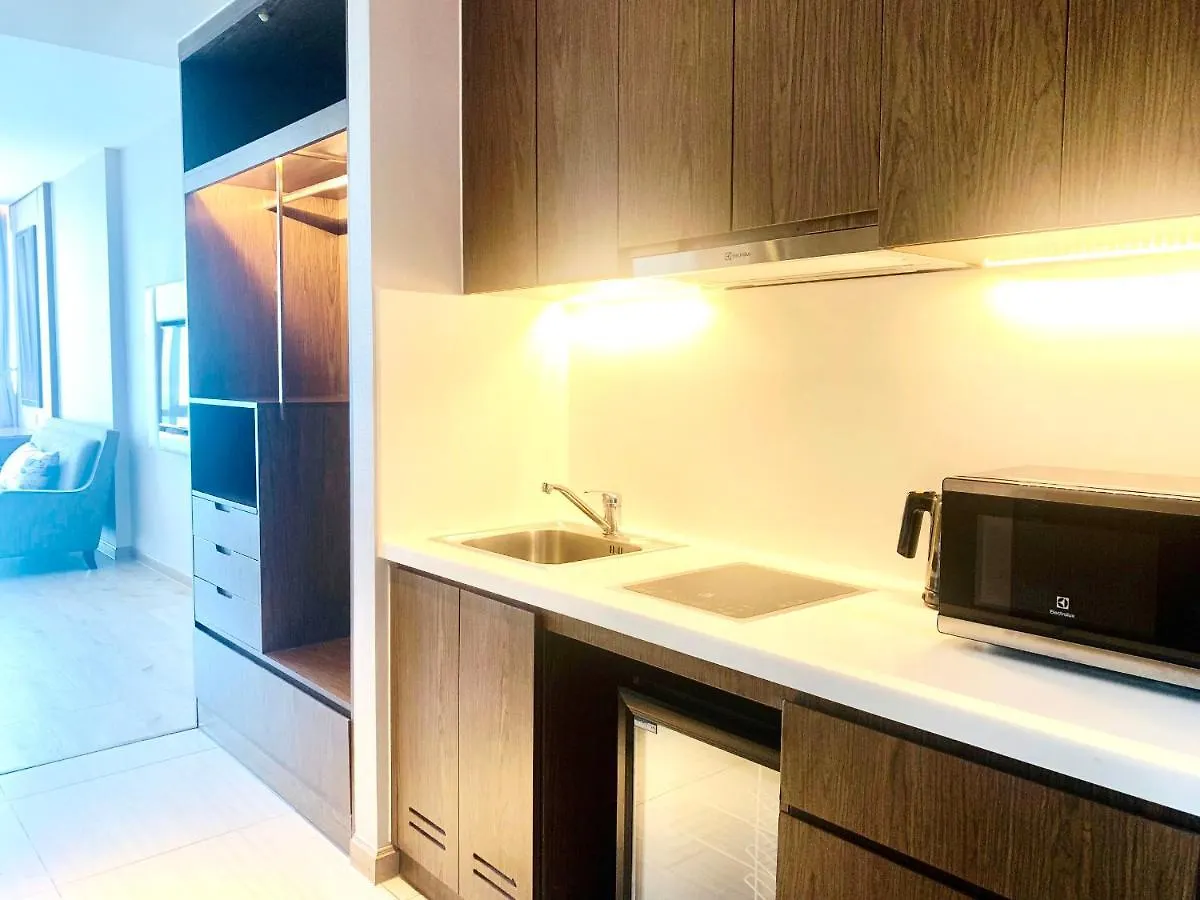 Panorama Luxury Sea View Apartment Nha Trang 0*,
